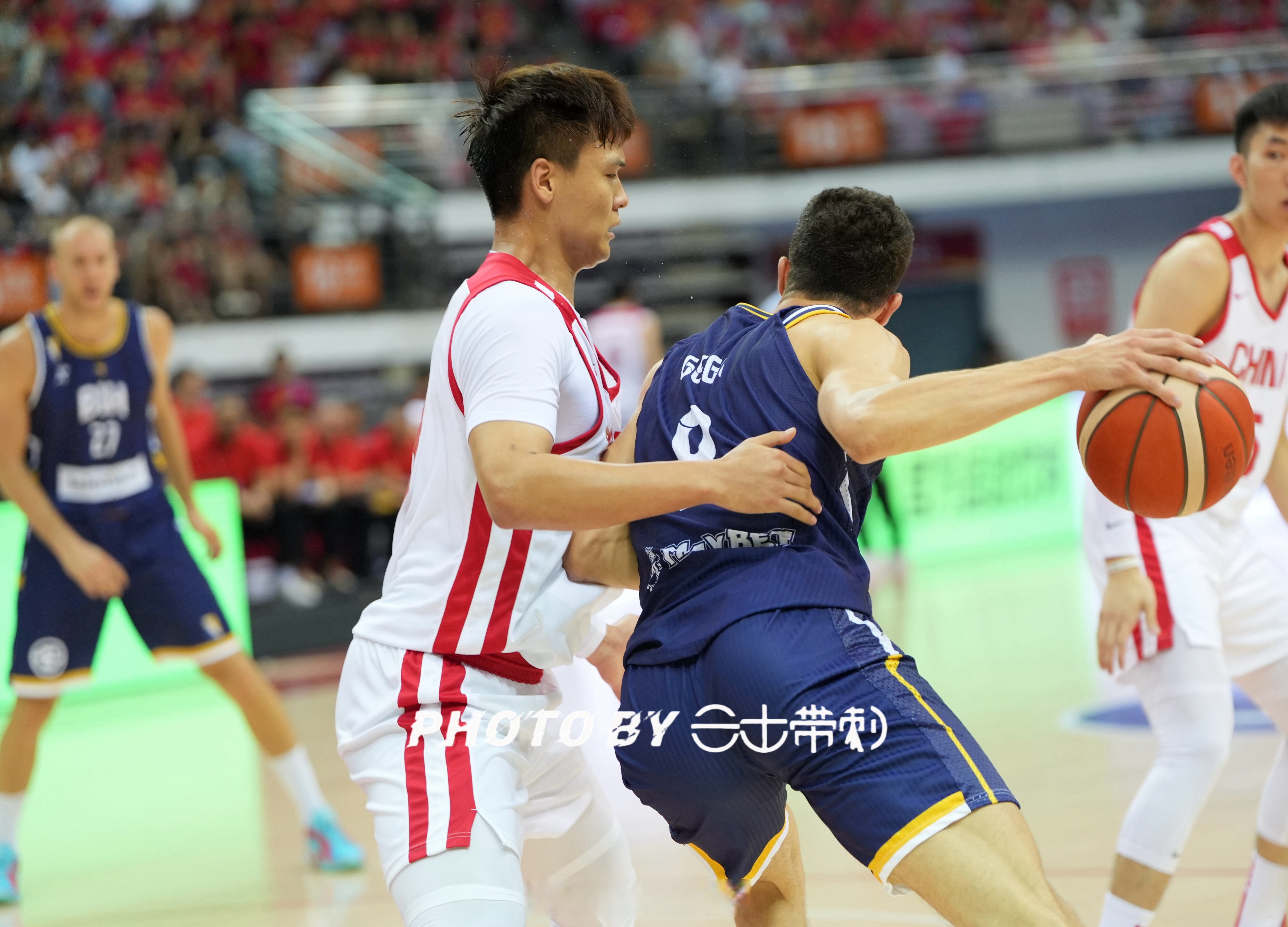 今晨深圳男篮内部沟通：法国杯节点到来，信心回归，赛季目标并未改变(杨瀚森季前赛进攻亮点)